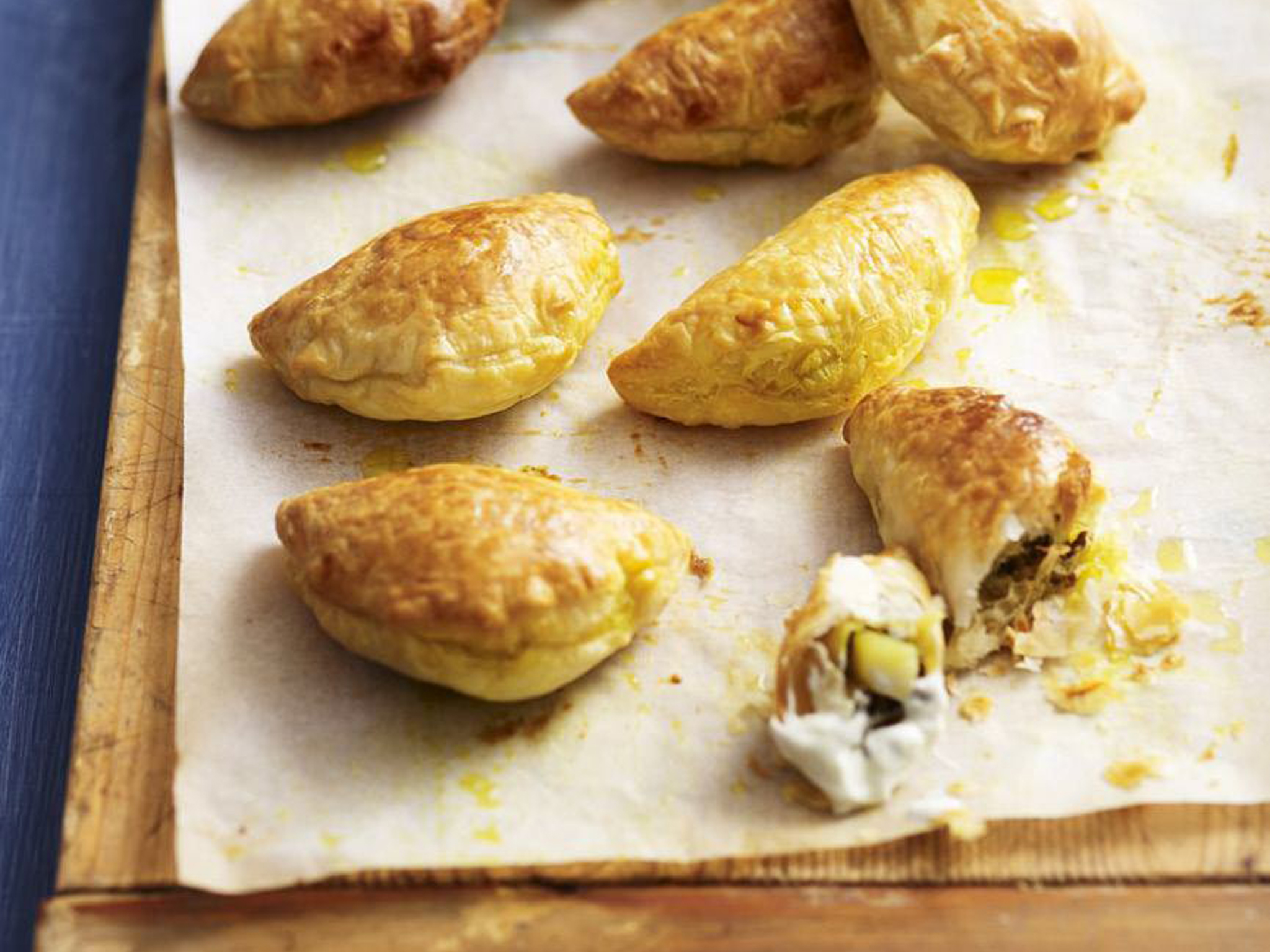 curry-puffs