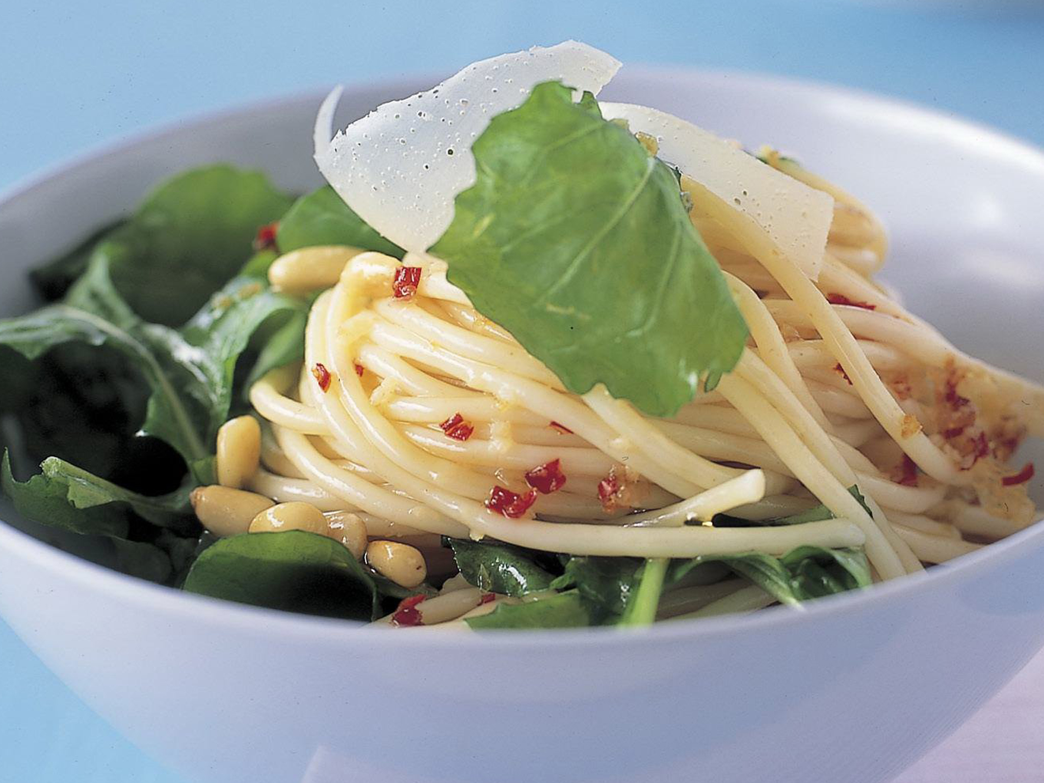 Spaghetti with rocket, parmesan and pine nuts