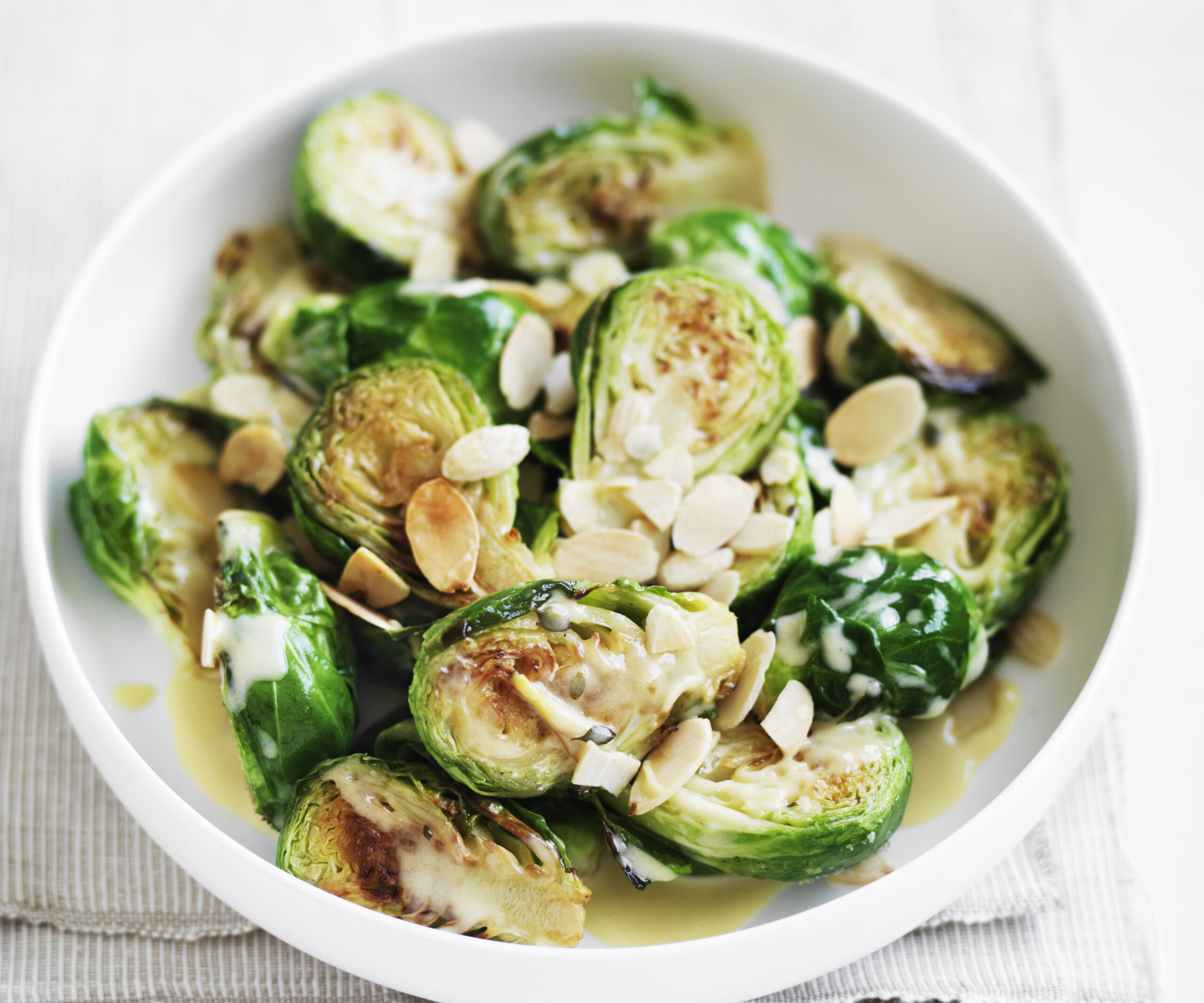 brussels sprouts with cream and almonds