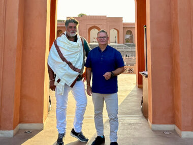 Matt Preston and Gary Mehigan's welcome you to their Luxury Escapes tour of India